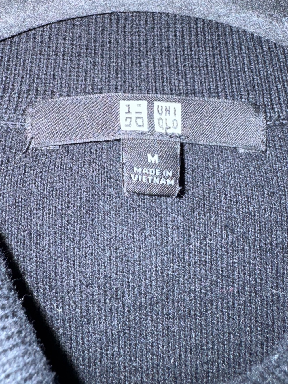 Uniqlo Black Long-Sleeve Polo Knit Top M - Picture 8 of 9